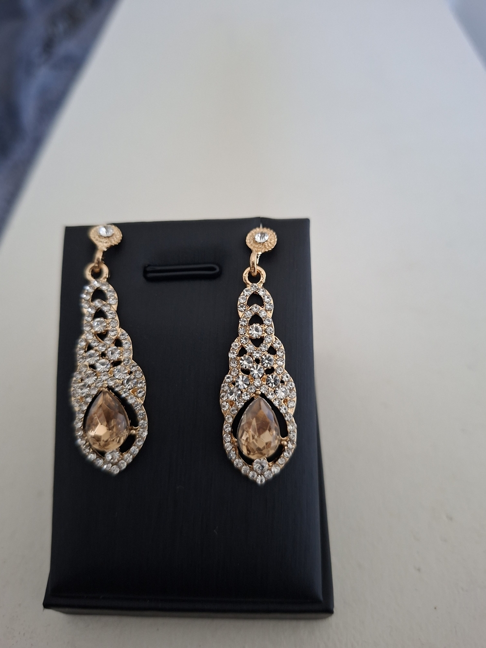 Vintage Rhinestone Teardrop Dangle Earrings Gold Tone Floral Statement